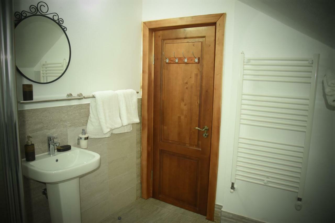 Casa Smeilor Horezu Ngoại thất bức ảnh
